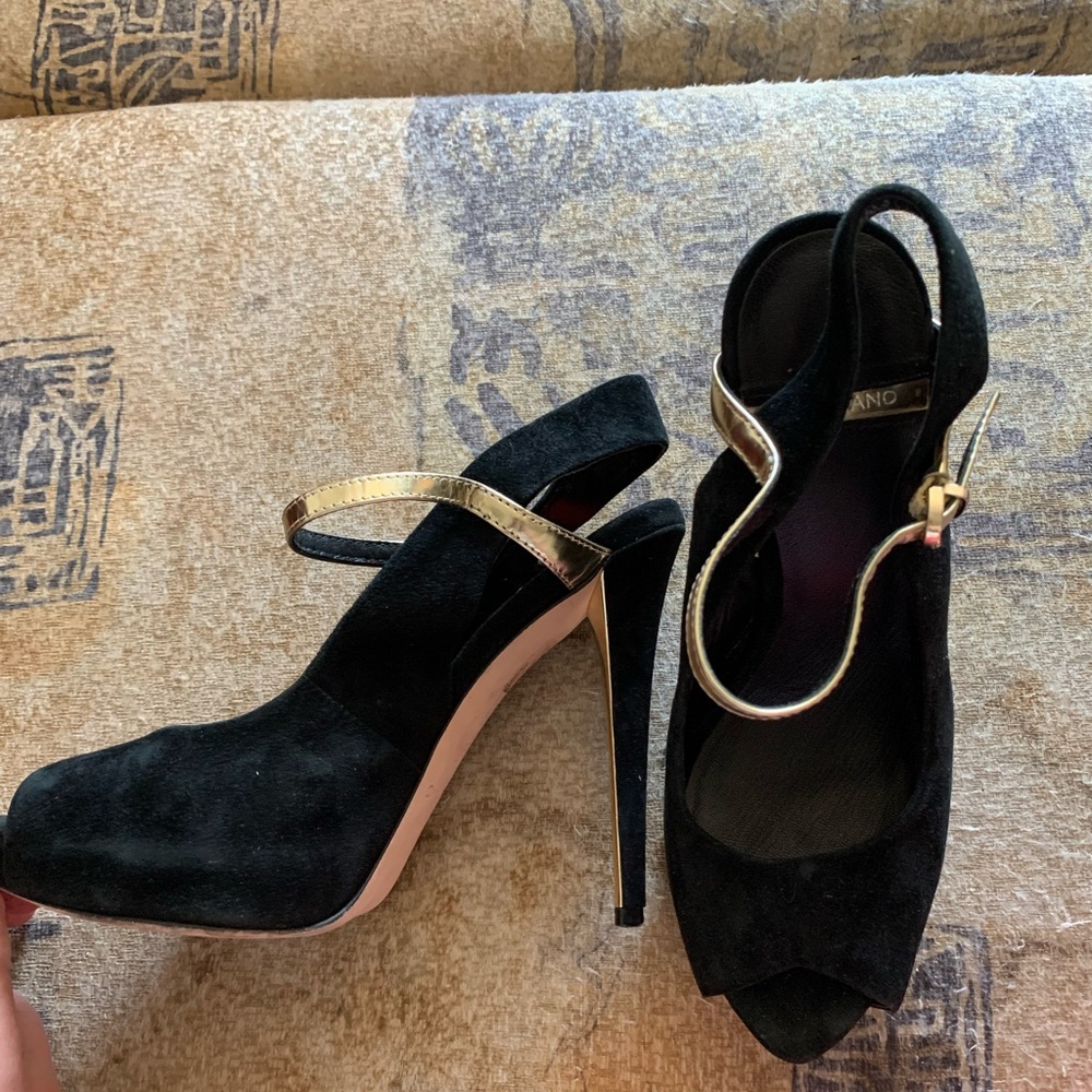 Marciano black suede open toe heels size 6